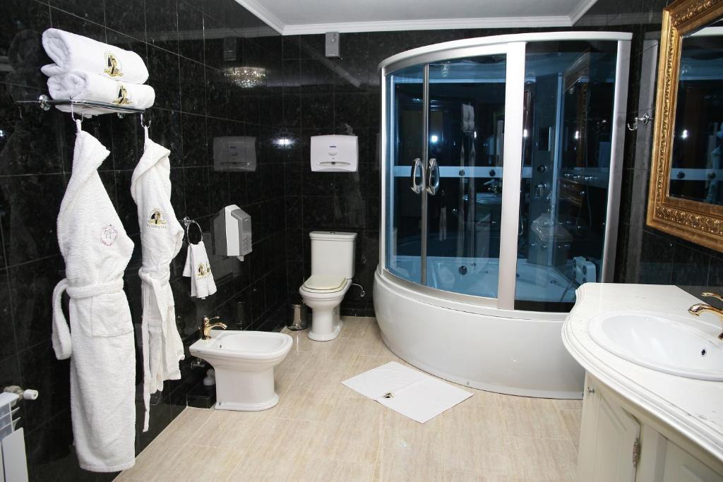 Kleopatra VIP hotel Kamianets-Podilskyi Habitación foto